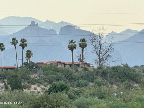 5240 E River House Road, Tucson, AZ, 85718 | Card Image