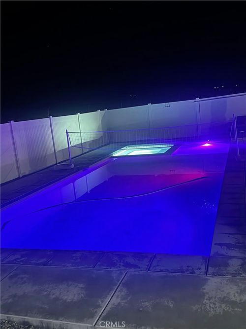 13975 Barker Rd, Apple Valley, CA, 92307-4490 | Card Image