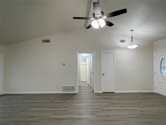 2113 Glencrest Ln, House other with 3 bedrooms, 2 bathrooms and null parking in Garland TX | Image 14