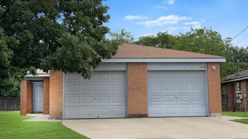 12247 &amp; 12249 Maverick Bluff, San Antonio, TX, 78247 | Card Image