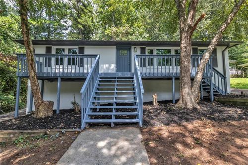 831 Daniell Dr Se, Smyrna, GA, 30080-1105 | Card Image