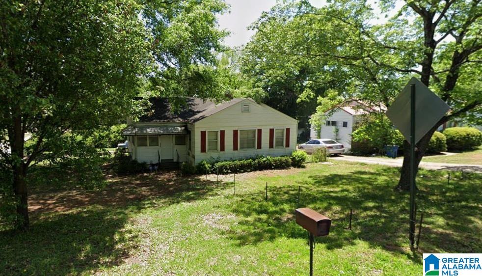 Residential in MIDFIELD