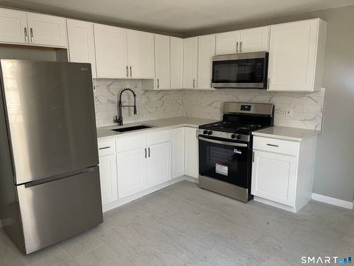 1-172 North St, Bristol, CT, 06010-4190 | Card Image