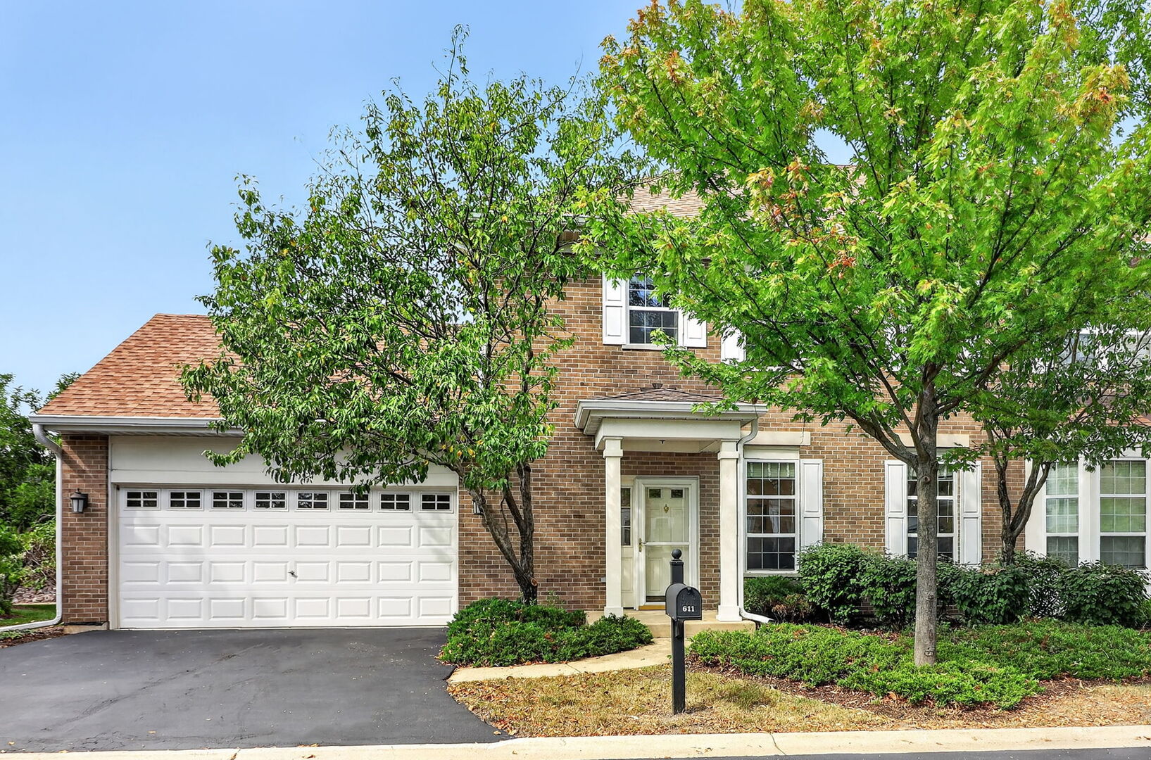 611 Dunhill Ln, Other in Carol Stream - eXp Realty