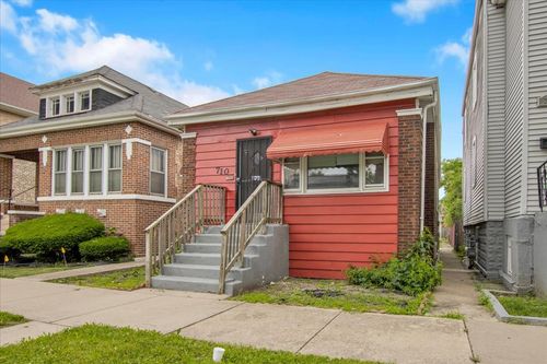 710 E 92nd Pl, Chicago, IL, 60619-7702 | Card Image