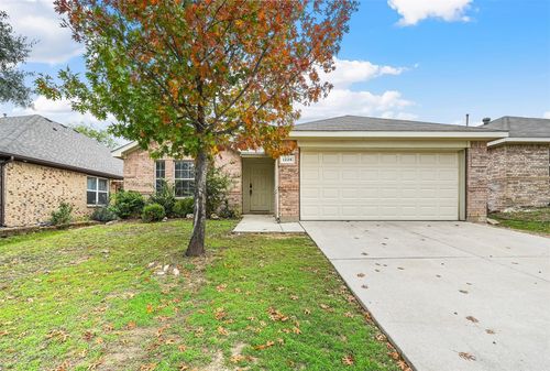 1225 Mountain Air Trl, Fort Worth, TX, 76131-5446 | Card Image