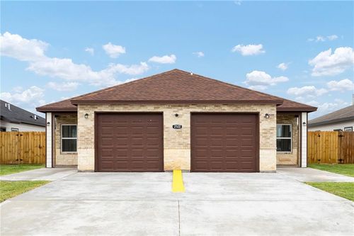 a-2522 N Valley Cir, La Feria, TX, 78559-2124 | Card Image