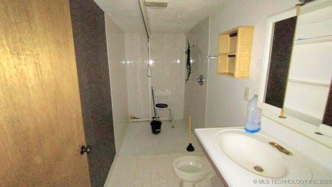 715 S Clayton, House other with 3 bedrooms, 1 bathrooms and null parking in Vian OK | Image 18