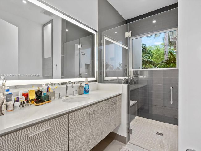 224 S Island, House other with 4 bedrooms, 6 bathrooms and null parking in Golden Beach FL | Image 94