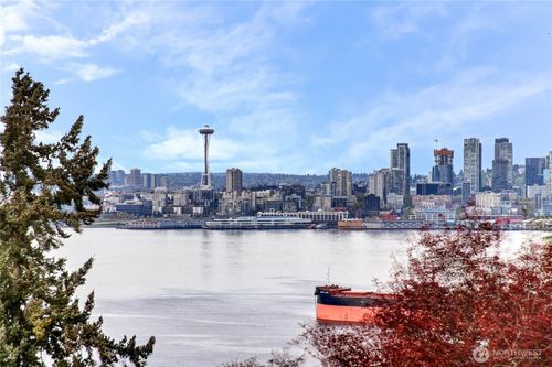 4057 Sw Holgate Street, Seattle, WA, 98116 | Card Image