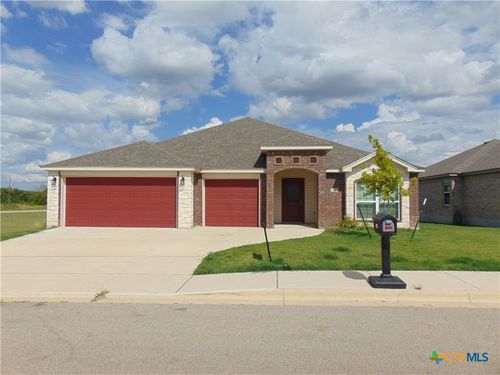 813 Galloway Dr, Belton, TX, 76513-4271 | Card Image