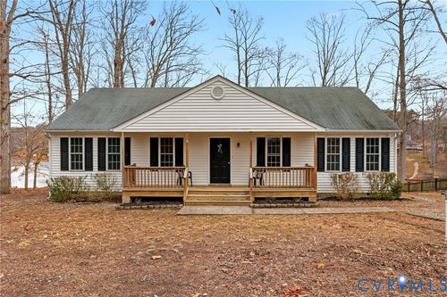 2106 Highland Dr, Powhatan, VA, 23139-6124 | Card Image