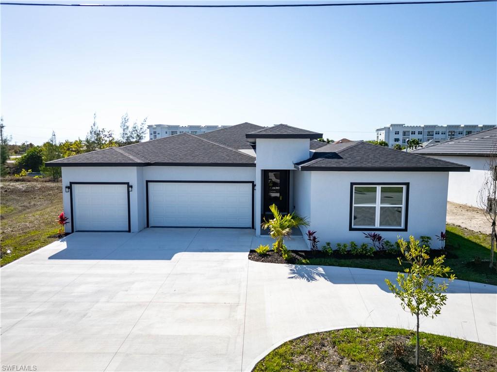 Residential in CAPE CORAL 3