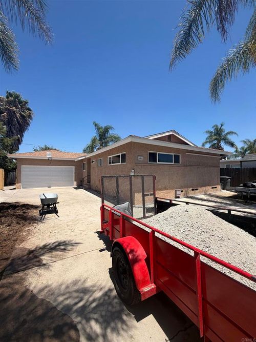 644 Farview St, El Cajon, CA, 92021-4602 | Card Image