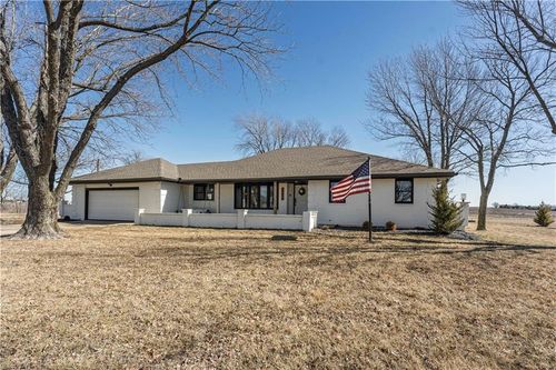 21355 Sunflower Road, Edgerton, KS, 66021 | Card Image