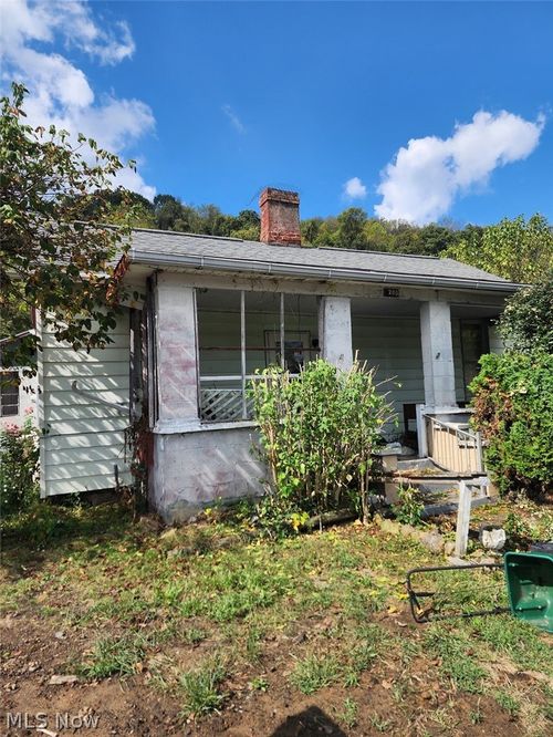 200 Central Ave, Tiltonsville, OH, 43963-1004 | Card Image