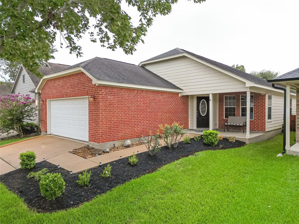 Snug Harbor Dr, Montgomery, TX 77356