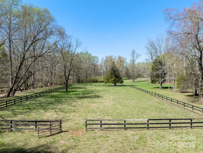 132 Green Mdws, House other with 3 bedrooms, 3 bathrooms and null parking in Columbus NC | Image 43