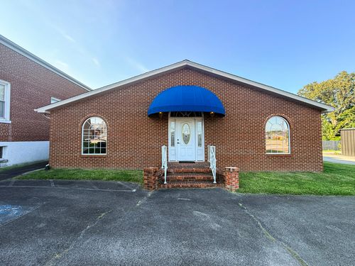 119 E Fort St, Manchester, TN, 37355-1508 | Card Image
