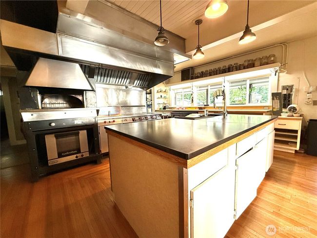 2579 W Shore Drive, House other with 8 bedrooms, 11 bathrooms and null parking in Lummi Island WA | Image 10