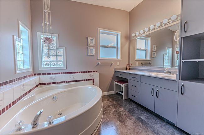 635 Park Ave, House other with 3 bedrooms, 2 bathrooms and 8 parking in Nanaimo BC | Image 25