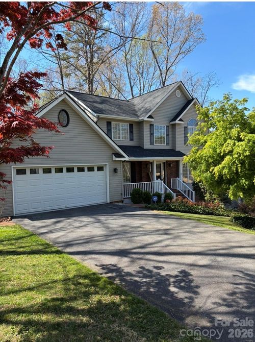 131 Caldonia Dr, Candler, NC, 28715-8451 | Card Image