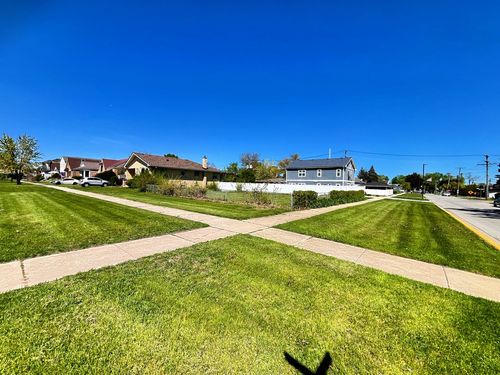 6910 43rd St, Stickney, IL, 60402-4333 | Card Image