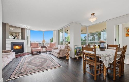102-123 E Keith Rd, North Vancouver, BC, V7L1V1 | Card Image