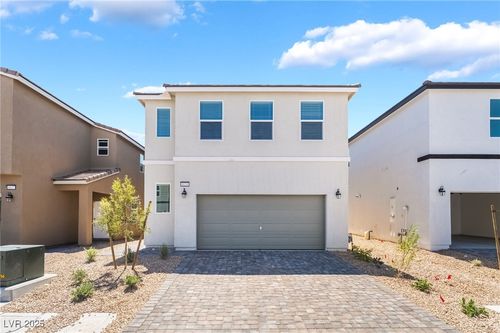 8133 Bearpoppy Ct, Las Vegas, NV, 89113-4490 | Card Image