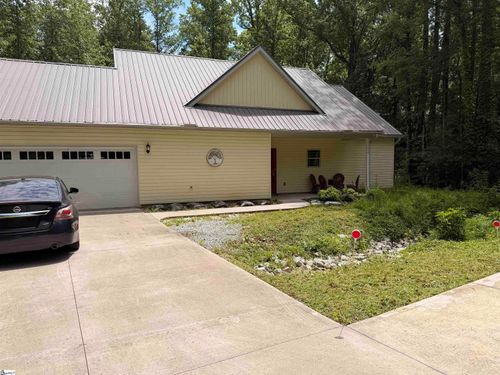 128 Willys Creek Cir, Pickens, SC, 29671-8023 | Card Image