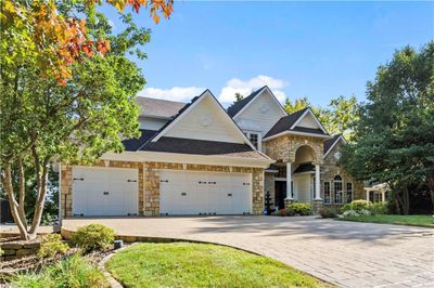 422 Southshore Drive, House other with 6 bedrooms, 5 bathrooms and null parking in Lake Winnebago MO | Image 2