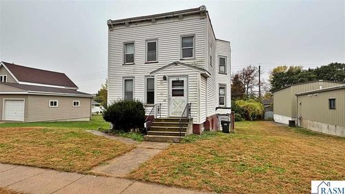 12 E Main St, Madelia, MN, 56062-1436 | Card Image