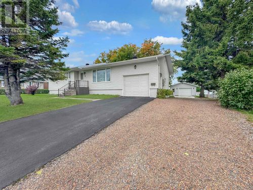 9 Bouldier Street, Kapuskasing, ON, P5N2T9 | Card Image