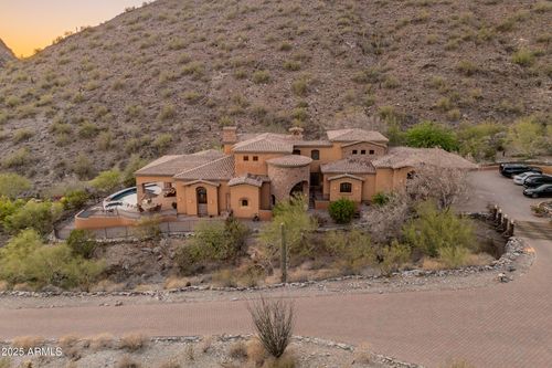 11550 E Paradise Ln, Scottsdale, AZ, 85255-8976 | Card Image