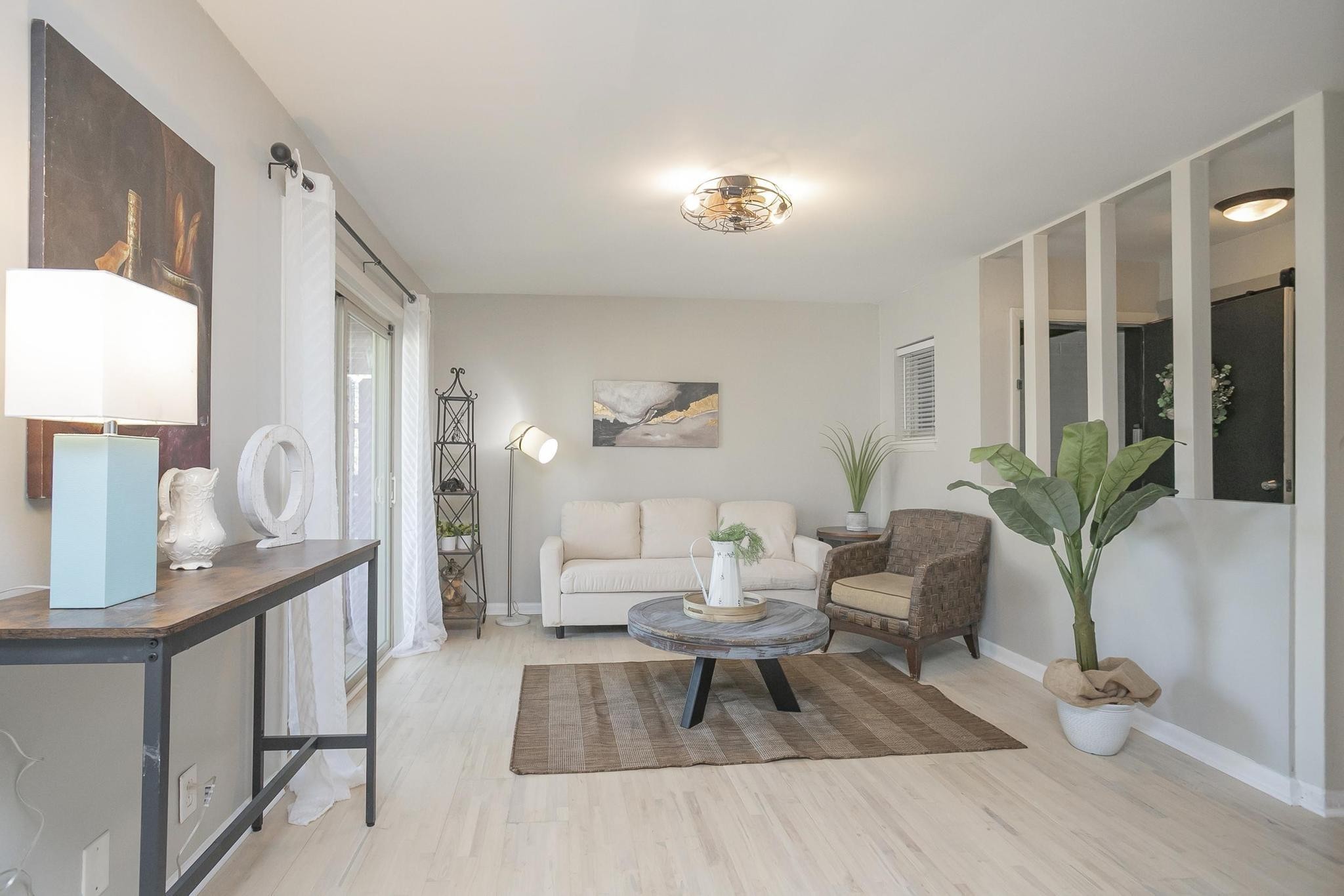 Summit Ridge Cir, Nashville, TN 37215