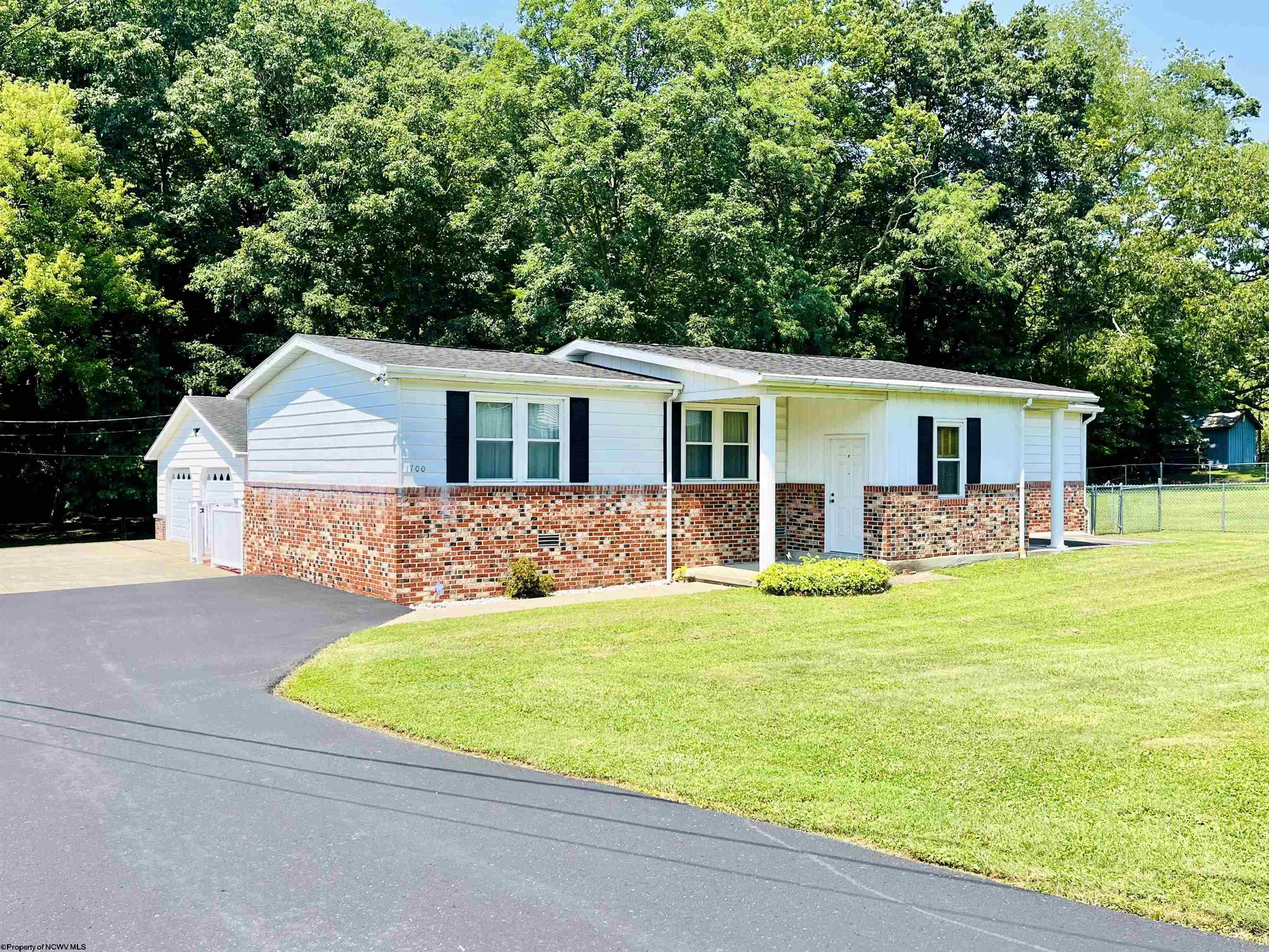 Tyrone Rd, Morgantown, WV 26508