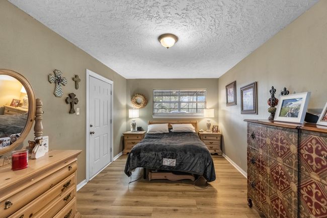 13236 Fm 1409, House other with 4 bedrooms, 3 bathrooms and 3 parking in Old River-Winfree TX | Image 32