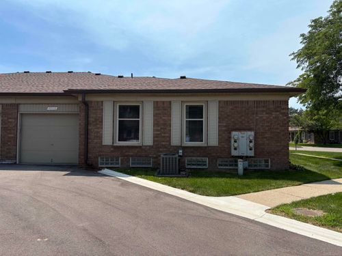 49116 Conway Ct, Shelby Township, MI, 48315-3917 | Card Image