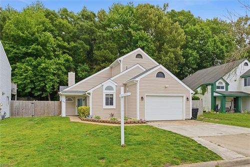 2044 Chicory St, Virginia Beach, VA, 23453-5920 | Card Image