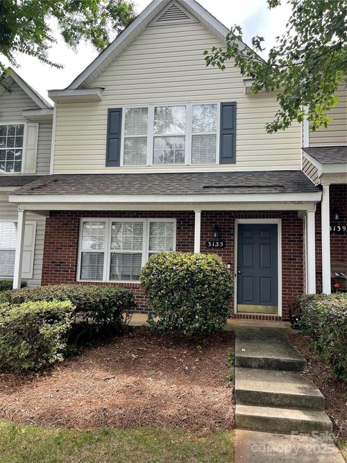 3135 Falling Rock Ct, Charlotte, NC, 28213-5898 | Card Image