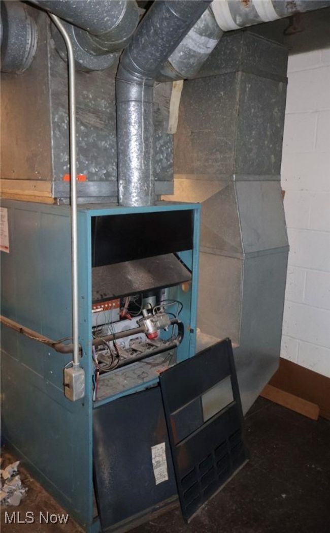 View of utility room | Image 24