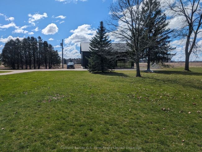 22445 Fairview Rd, House other with 3 bedrooms, 1 bathrooms and 6 parking in Thorndale ON | Image 38