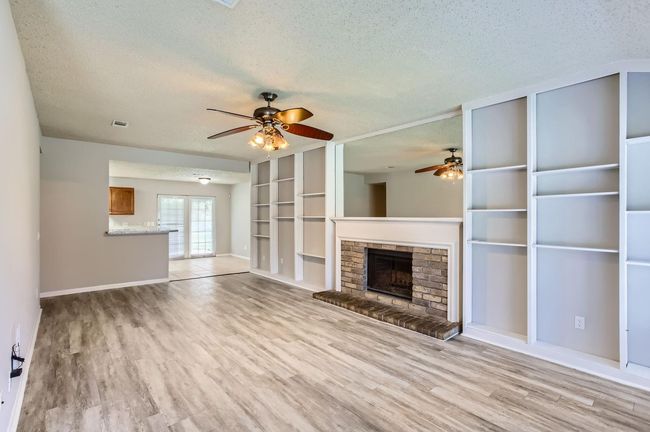 Living Room | Image 6