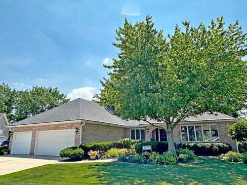 123 Seville Ct, Schererville, IN, 46375-2467 | Card Image