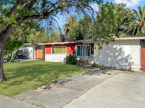 3107 Hacienda Dr, Concord, CA, 94519-2239 | Card Image