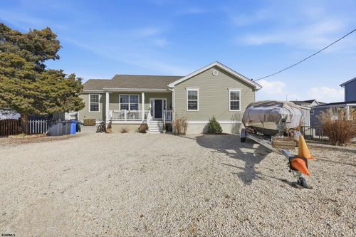 113 Harry Dr, Manahawkin, NJ, 08050-4111 | Card Image