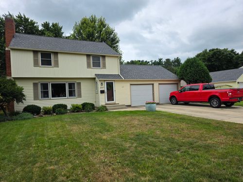 2007 W Oakland Ave, Austin, MN, 55912-4619 | Card Image