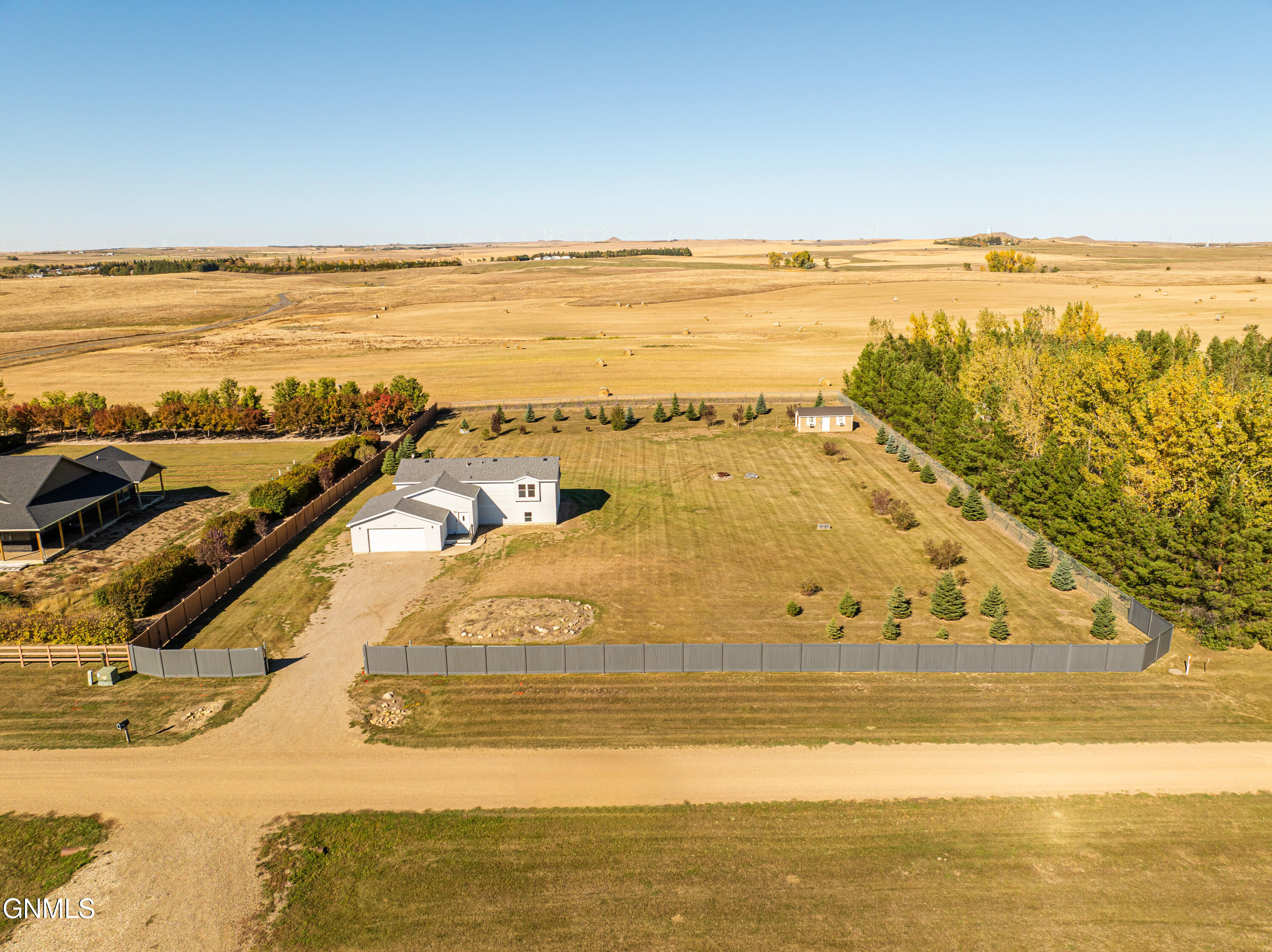Ken St, Mandan, ND 58554