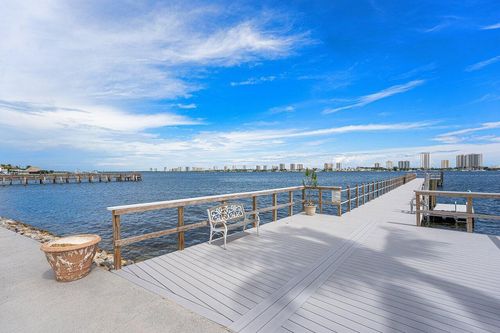 502-3040 Lake Shore Dr, Riviera Beach, FL, 33404-4662 | Card Image