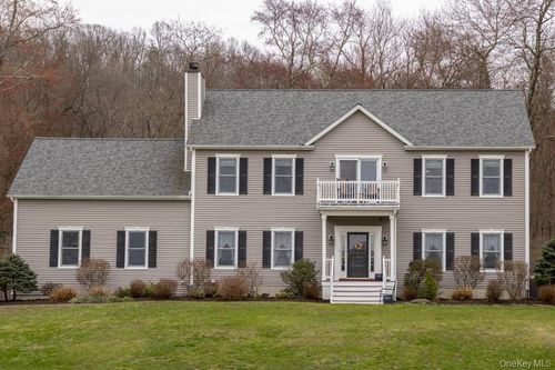 12 Ann Dr, Rhinebeck, NY, 12572-2244 | Card Image